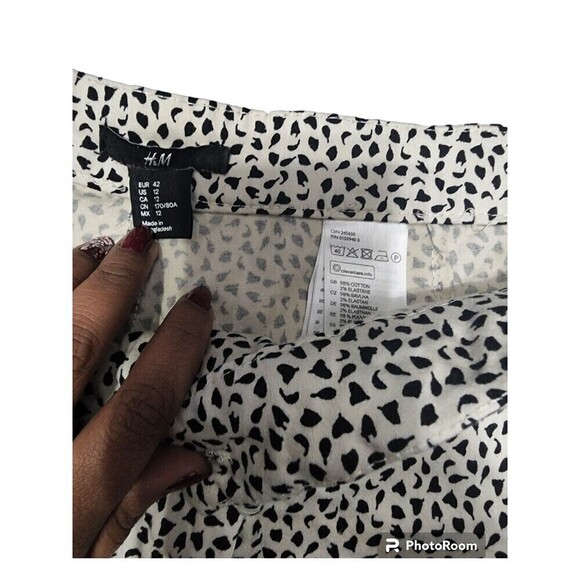 H&M Dalmatian Spotted Shorts Size 12 - Picture 3 of 5